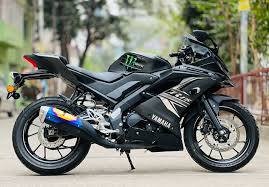 Yamaha R15 V3
